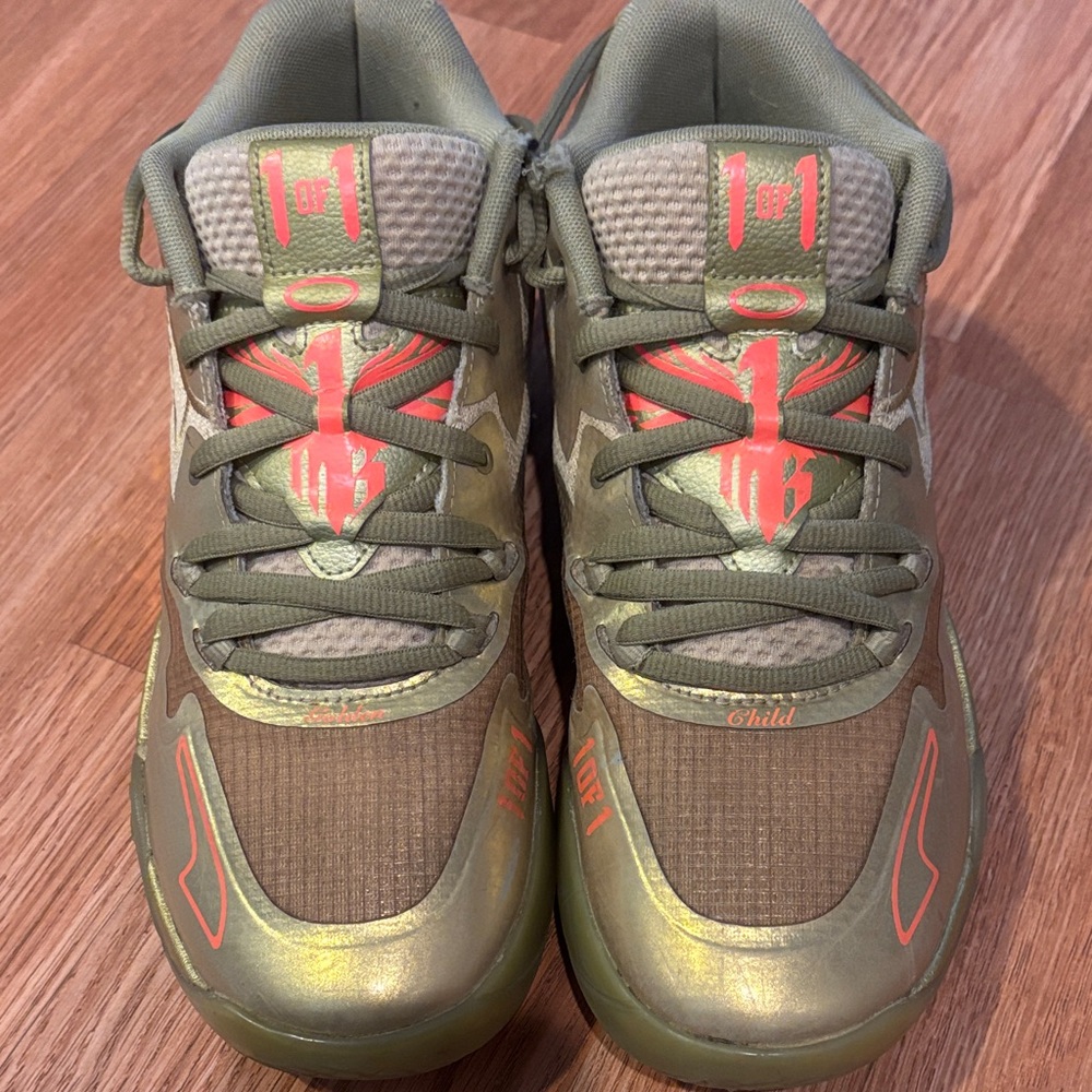 Puma M.E.L.O. 1 of 1 Golden Child basketball